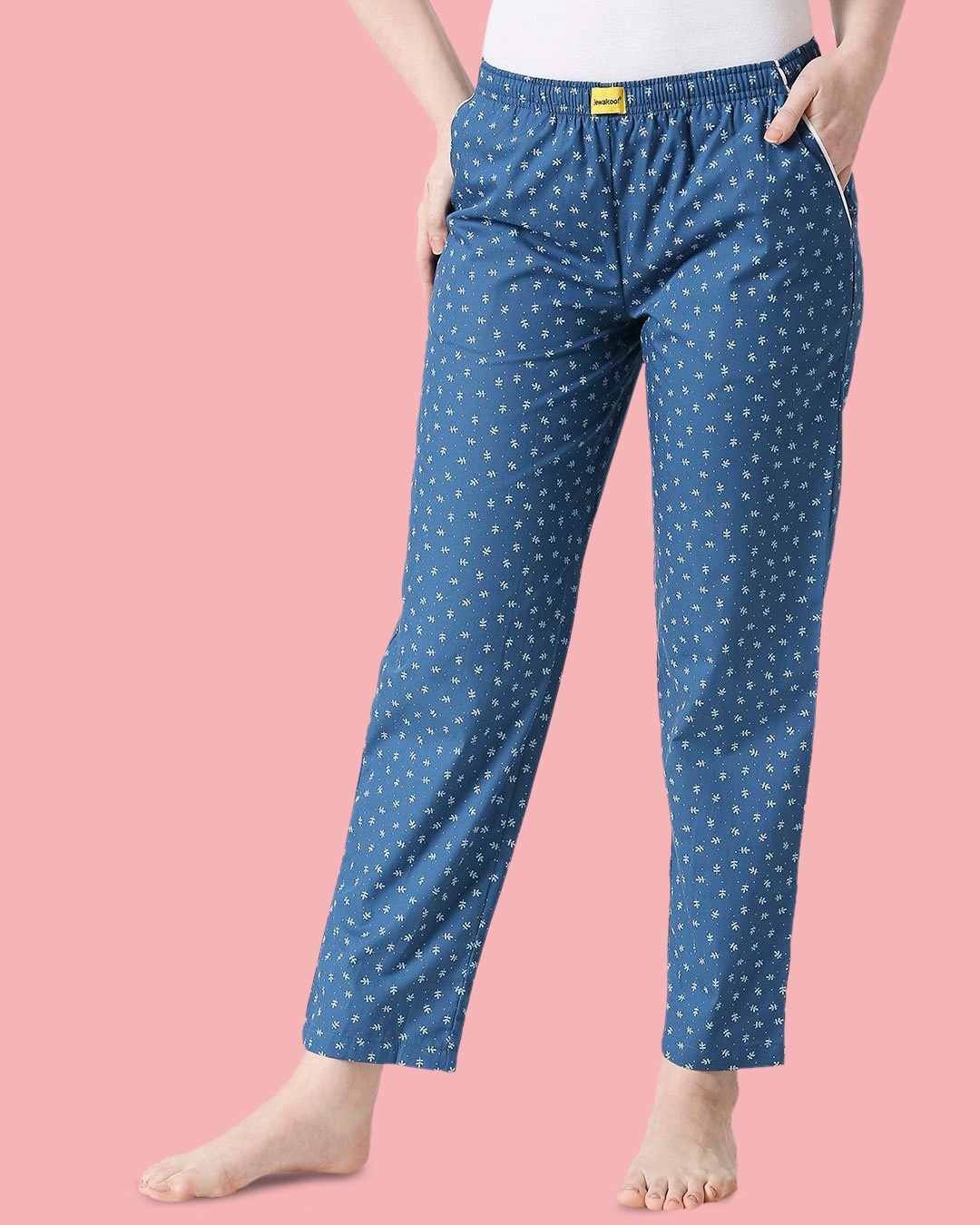 Shop Minimal Leaves All Over Printed Pyjama-Front