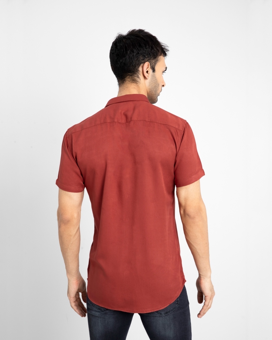 Shop Men's Red Slim Fit Cotton Blend Shirt-Back