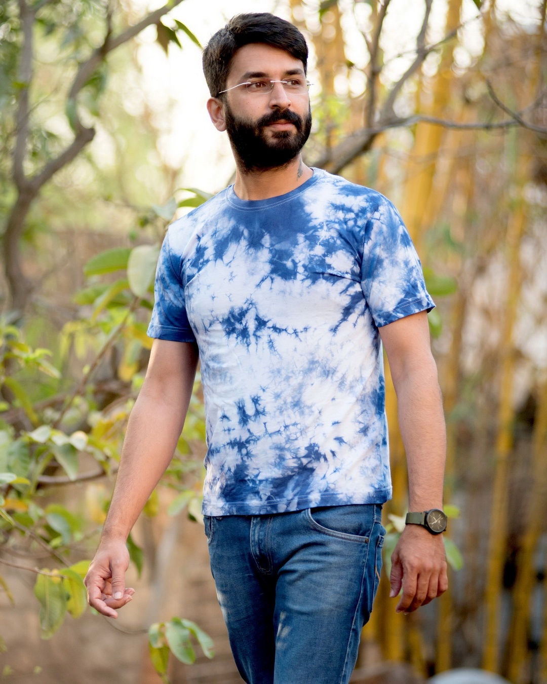 Shop Unisex Blue & White Tie & Dye Relaxed Fit T-shirt-Front