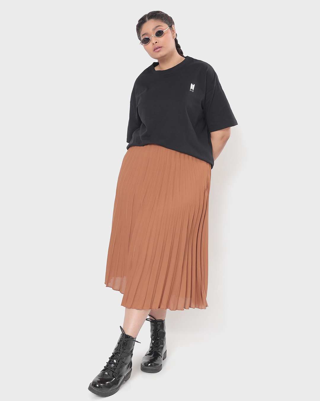 Shop Women's Black BTS Seoul Typography Plus Size Oversized T-shirt-Full