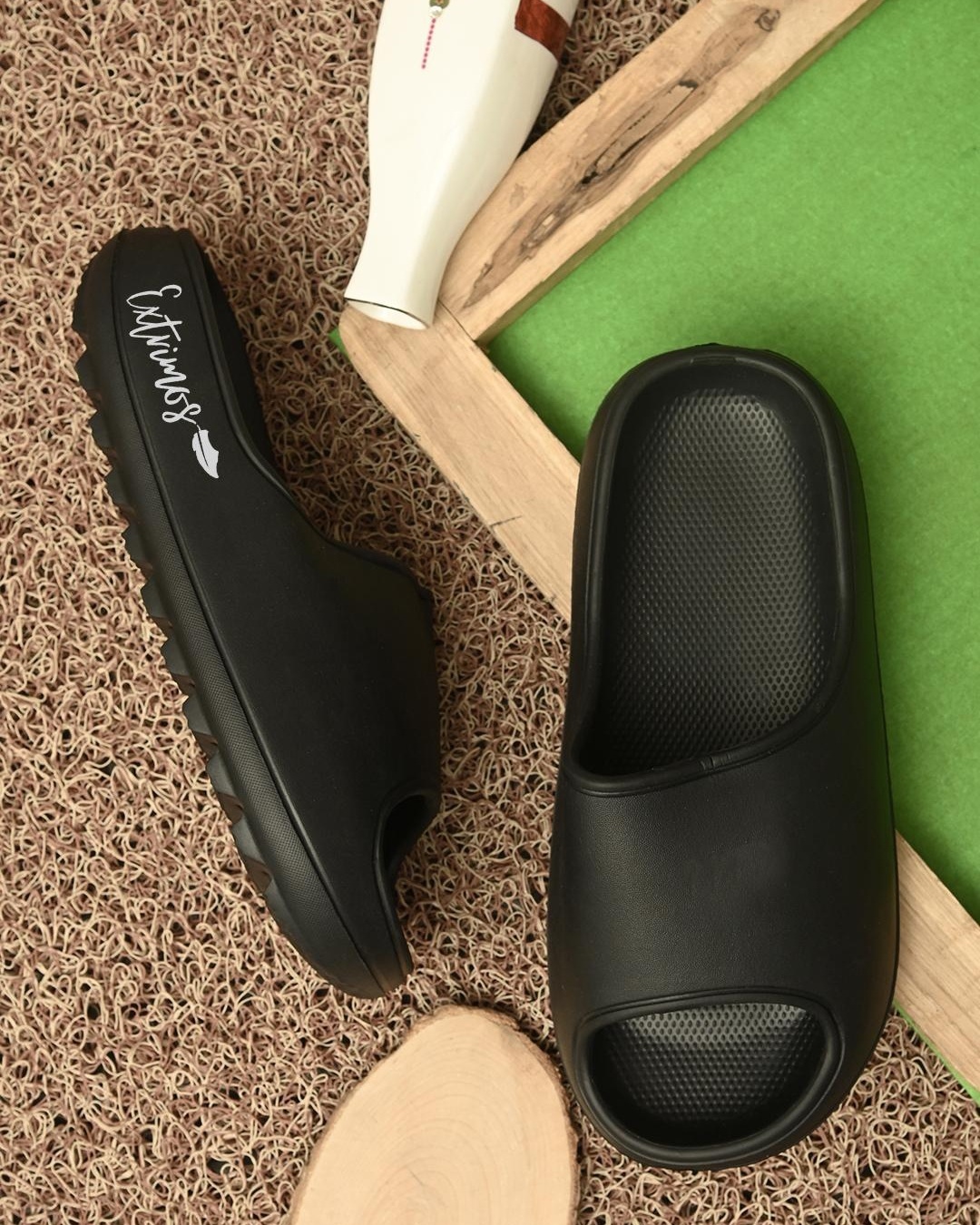 Plain black sliders online womens