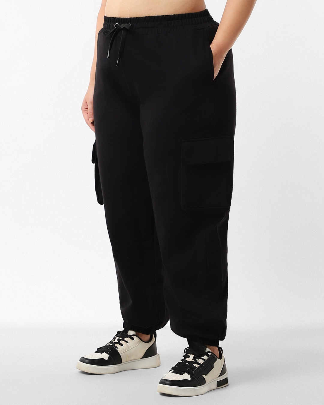 Buy Women's Black Cargo Pants Online at Bewakoof