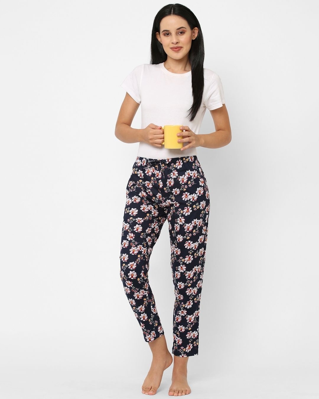 Shop Women's Blue All Over Floral Printed Cotton Lounge Pants