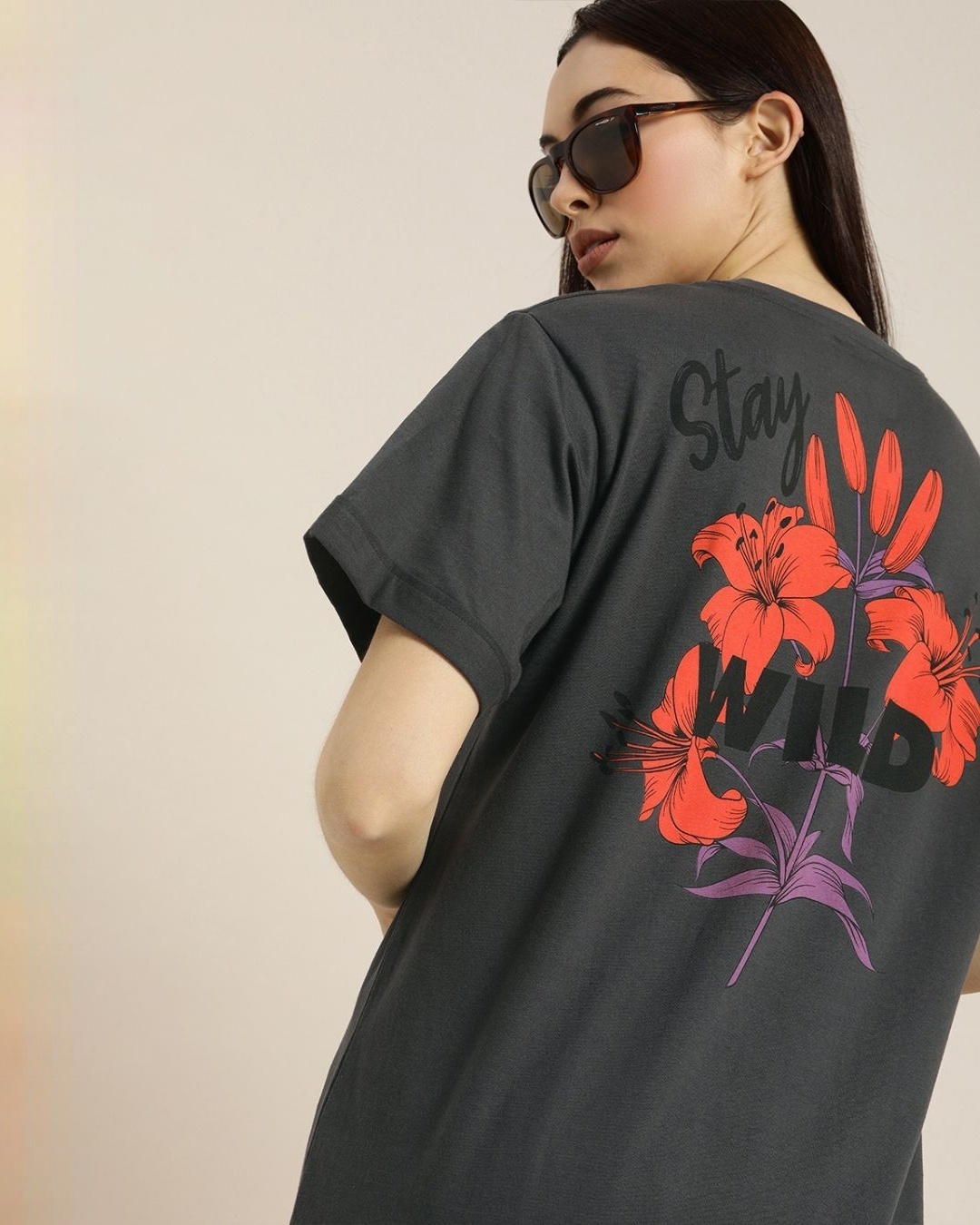 Shop Women's Grey Floral Print T-shirt-Back