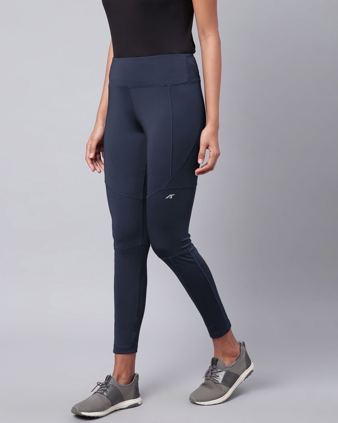 Shop Women's Navy Blue Rapid Dry Solid Cropped Training Tights-Design