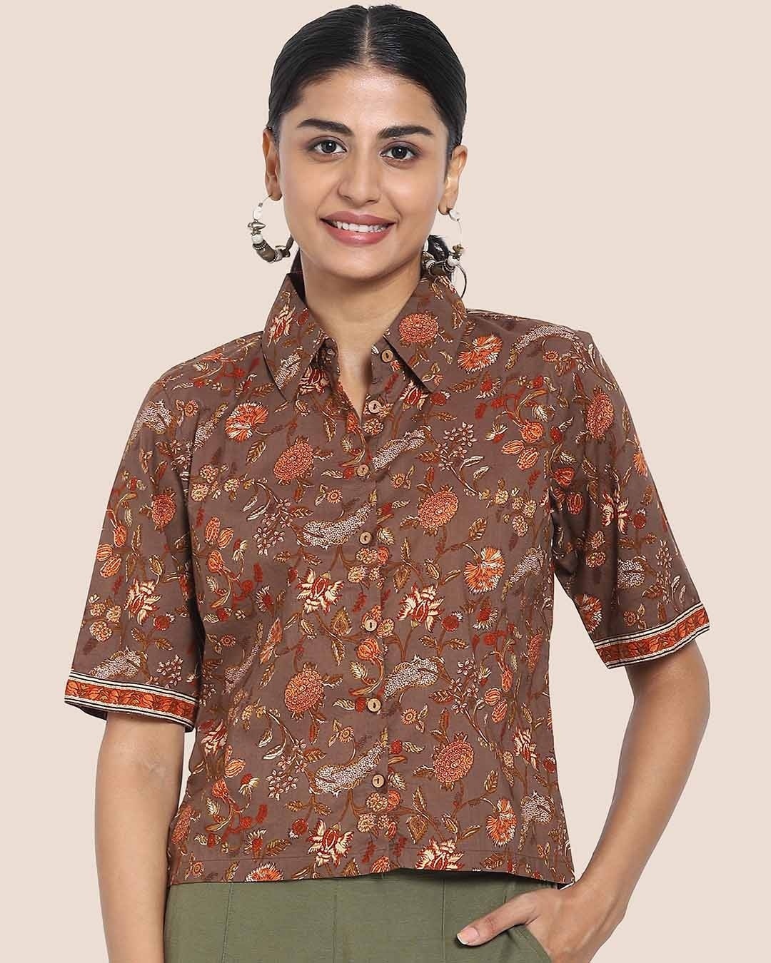 Shop Women's Printed Relaxed Short Sleeves Shirt-Back