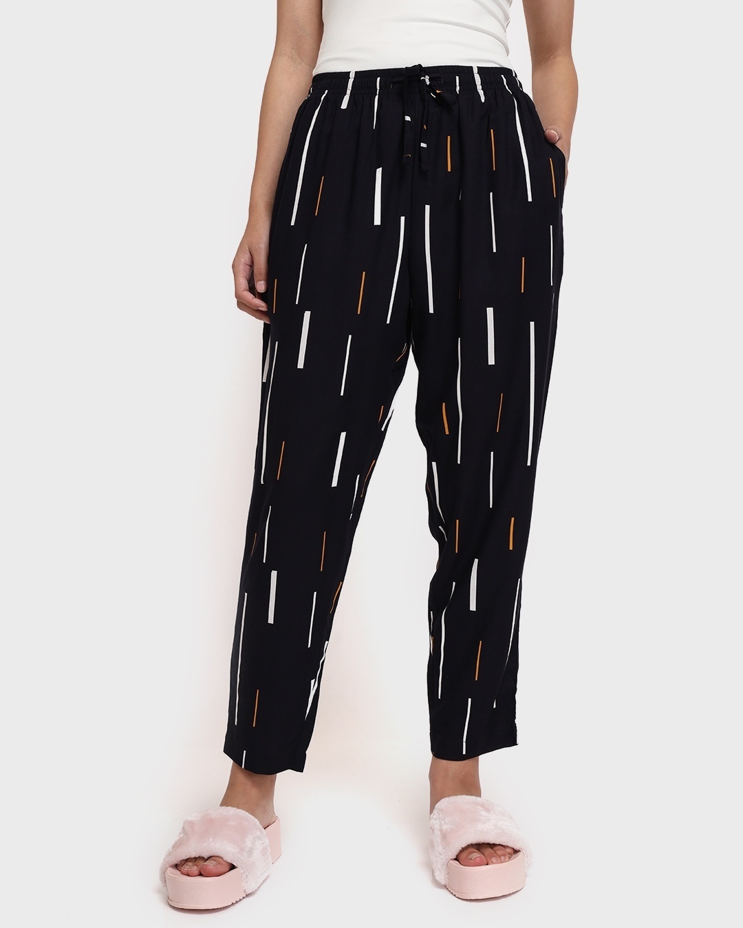 Shop Women's Black AOP Carrot Fit Rayon Pyjamas-Front