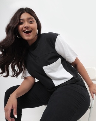 Shop Women's Black Color Block Relaxed Fit  Plus Size T-shirt-Front