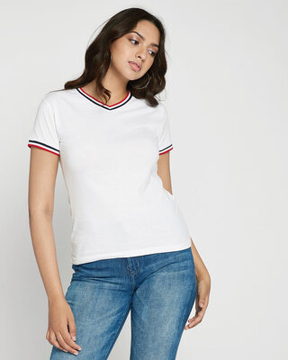 bewakoof v neck t shirts