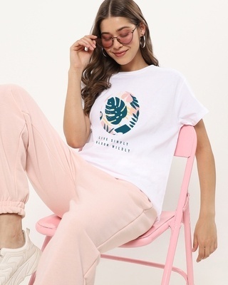 Shop Women's White Bloom Wildly Graphic Printed Boyfriend T-shirt-Front