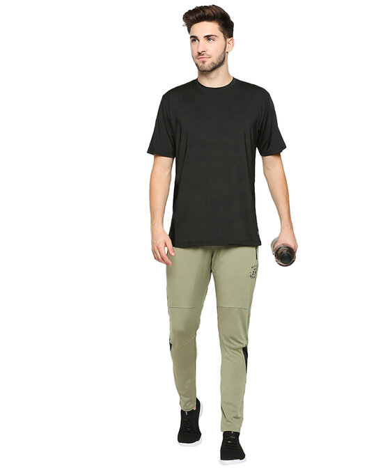Shop Men's Light Green Solid Regular Fit Trackpant