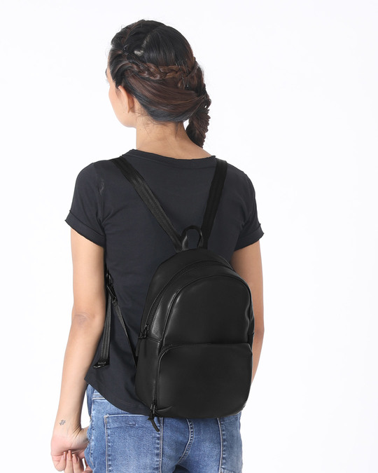 bewakoof backpacks