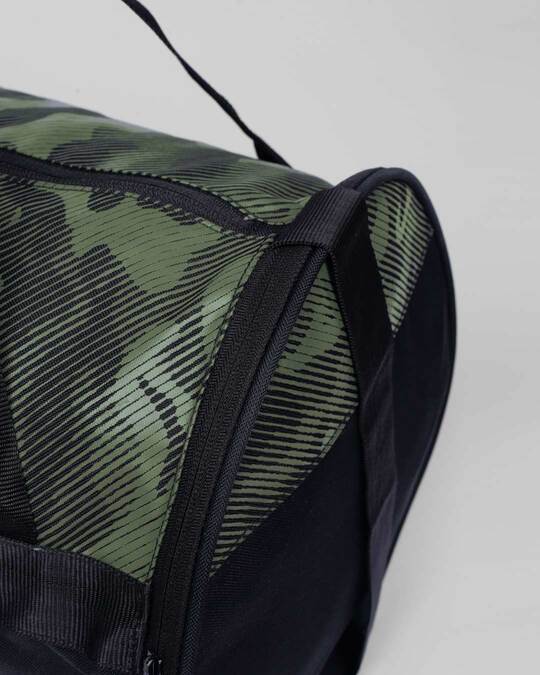 bewakoof duffle bag