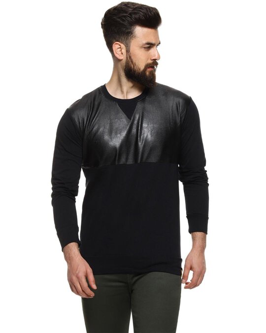 Shop Solid Men's Round Neck Black Casual T-Shirt-Front