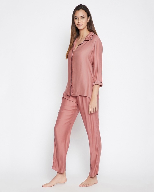 Shop Chic Basic Button Me Up Shirt And Pyjama Set In Dusky Pink   Satin-Design