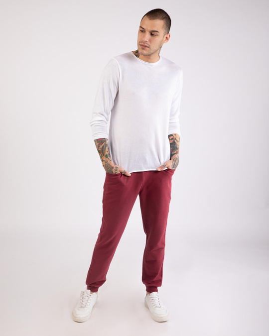 maroon joggers outfit mens