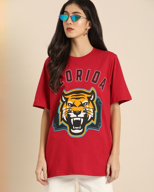 Shop Women's Red Graphic Print T-shirt-Front