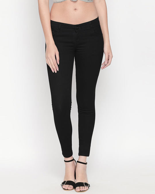 Shop Women's Black Slim Fit Mid Rise Clean Look Stretchable Jeans-Front