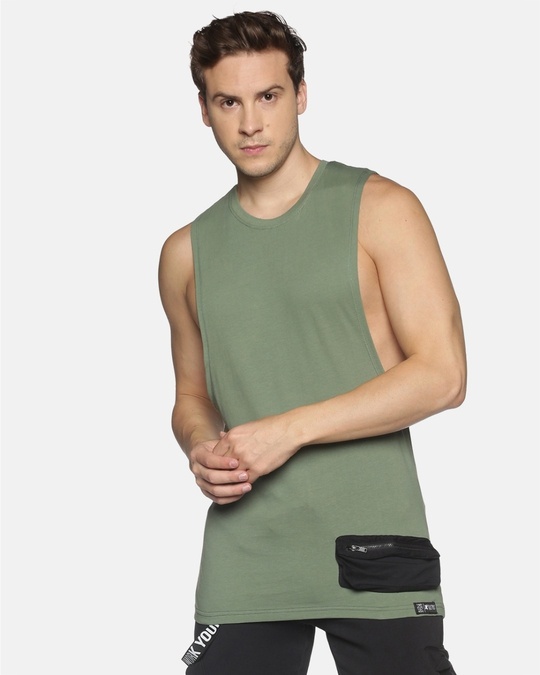 Buy Men's Green Solid Slim Fit T-shirt Online at Bewakoof