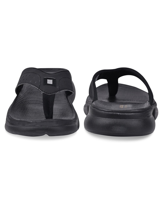 bewakoof flip flops