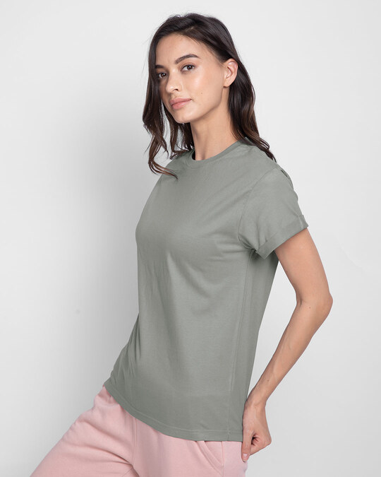 grey boyfriend t shirt
