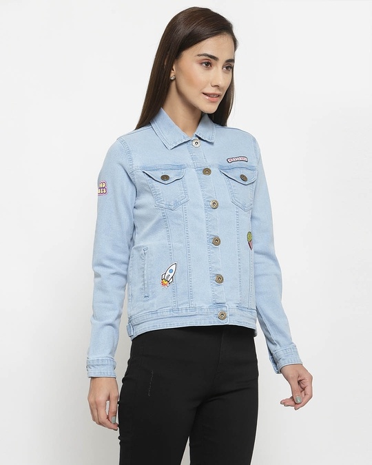 Shop Women Blue Washed Crop Denim Jacket With Patchwork-Design
