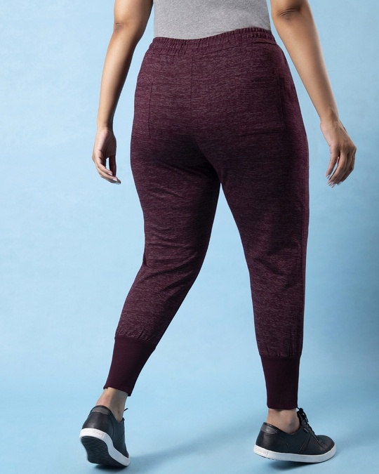 maroon joggers outfit