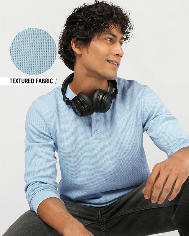 Men's Blue Textured T-shirt
