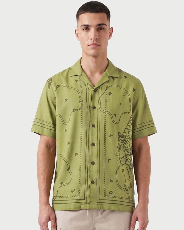 Men's Green Graphic Printed Oversized Shirt