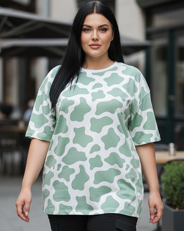 Shop Women's Green & White All Over Printed Oversized Plus Size T-shirt-Front
