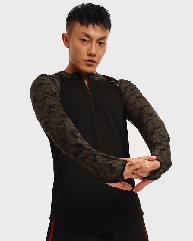 Shop Men's Black Camo Training Thumbhole T-shirt-Front