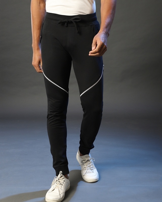 Shop Campus Sutra Men's Black Regular Fit Joggers-Front