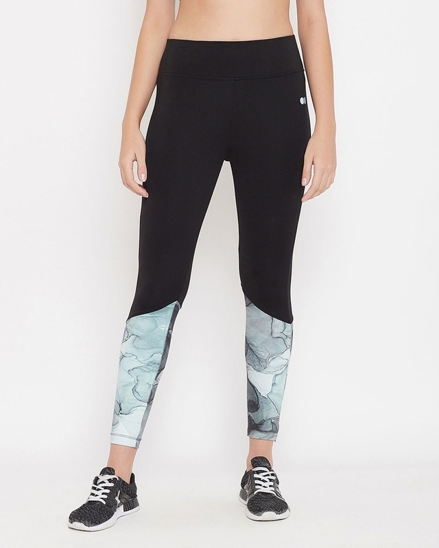Shop Clovia Snug Fit Active Marble Print Ankle-Length Tights in Black-Front