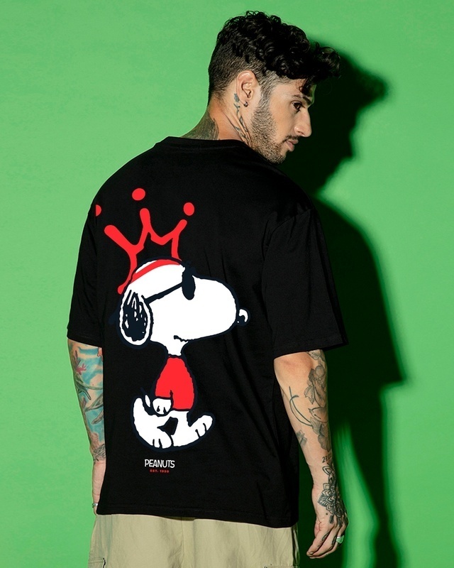 Shop Men's Black Snoopy King Graphic Printed Oversized T-shirt-Front