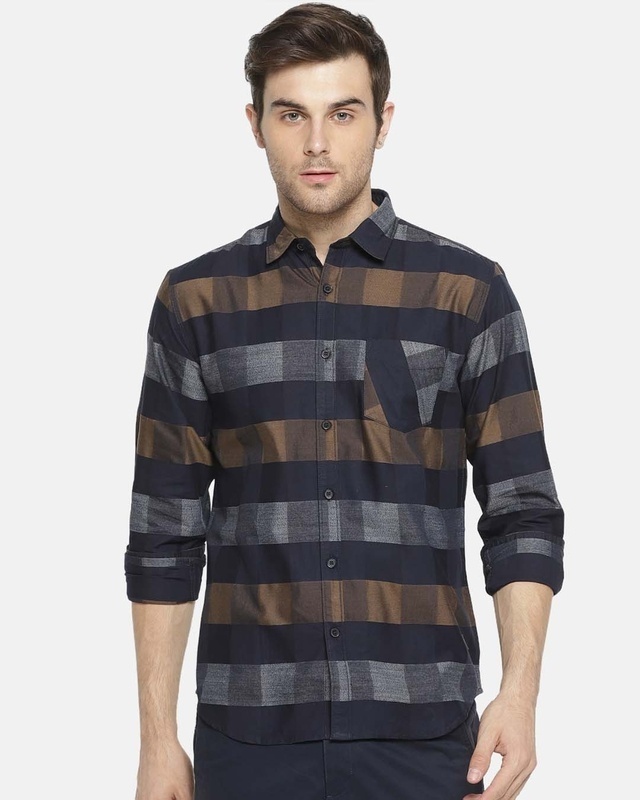 Shop Men's Checkered Casual Spread Shirt-Front