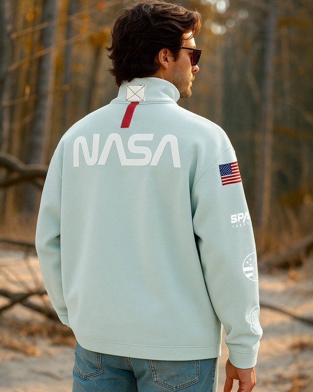 Men's Green Graphic Printed Oversized Sweatshirt-Front Bewakoof Shop Men's Green Graphic Printed Oversized Sweatshirt-Front