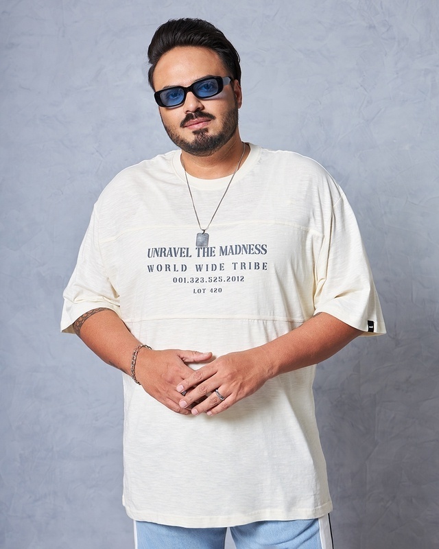 Shop Men's Gardenia Unravel The Madness Typography Oversized Plus Size T-shirt-Front