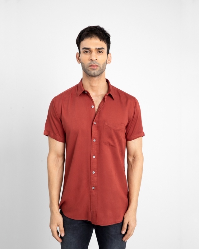 Shop Snitch Men's Red Slim Fit Cotton Blend Shirt-Front