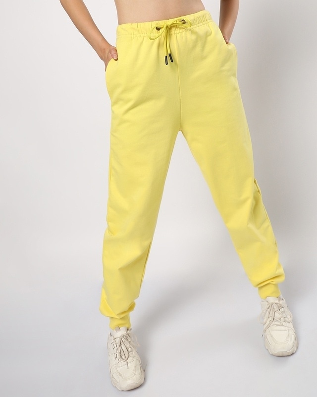 women's sweatpants with back pockets