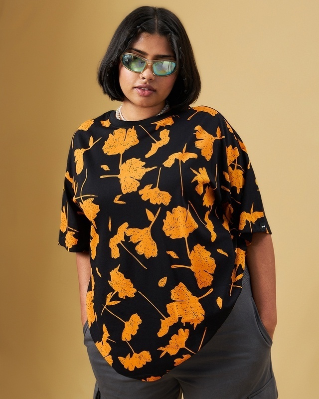 Shop Women's Black All Over Printed Oversized Plus Size T-shirt-Front