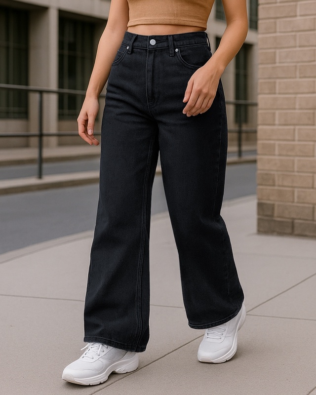 Shop Women's Black Baggy Straight Fit Jeans-Front