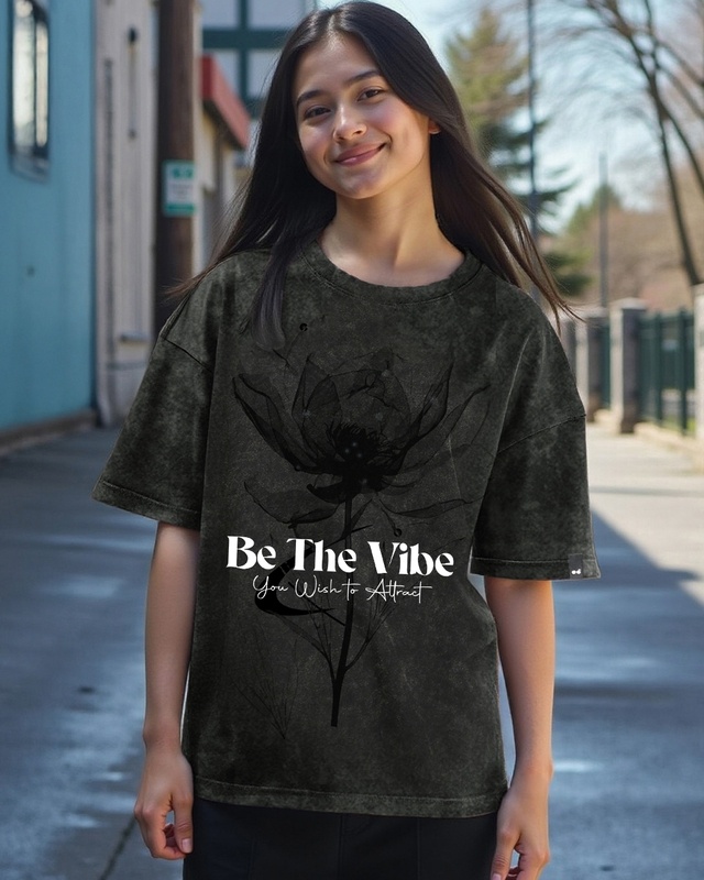 Women's Black Be The Vibe Graphic Printed Oversized Acid Wash T-shirt