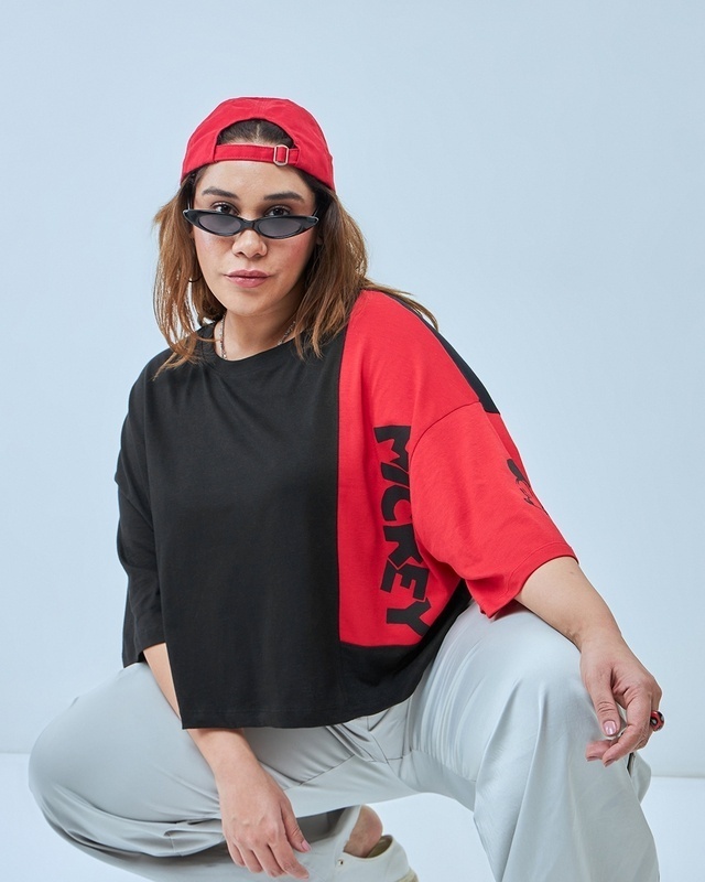Shop Women's Black & Red Smiling Mickey Graphic Printed Oversized Plus Size Short Top-Front