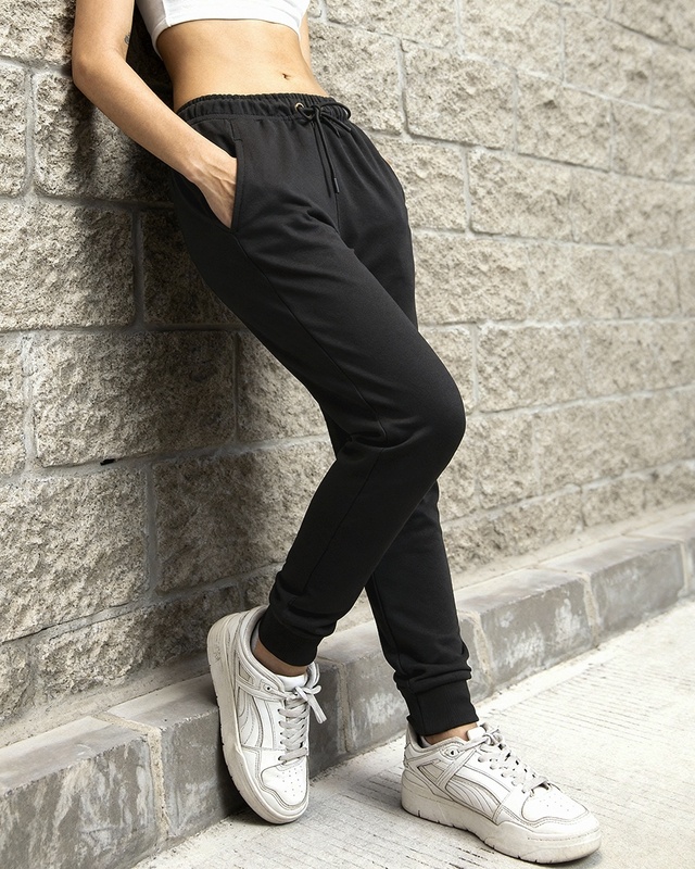 Shop Women's Black Casual Slim Fit Joggers-Front