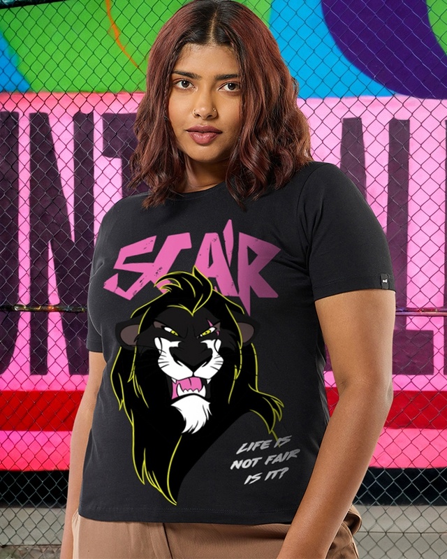 Women's Black Oscar Graphic Printed Plus Size T-shirt-Front Bewakoof Shop Women's Black Oscar Graphic Printed Plus Size T-shirt-Front