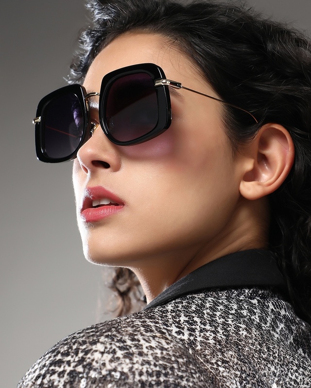 Shop Women's Black Oversized Polarised Lens Sunglasses-Front