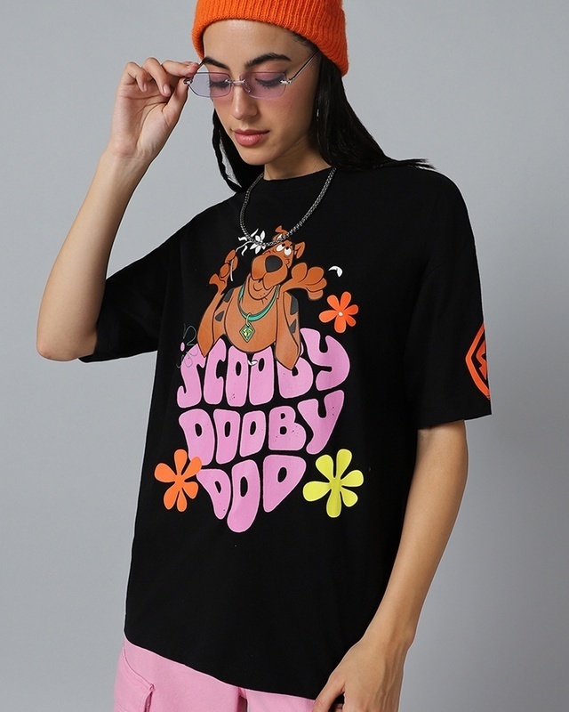Shop Women's Black Scooby Doo Graphic Printed Oversized T-shirt-Front