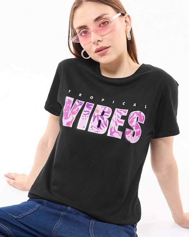 Shop Women's Black Vibes Typography Boyfriend T-shirt-Front