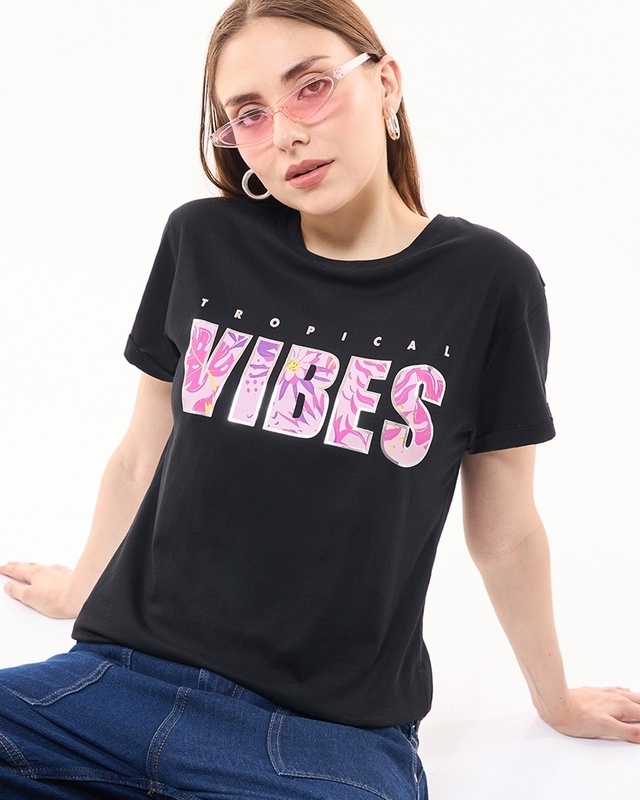 Shop Women's Black Vibes Typography Boyfriend T-shirt-Front