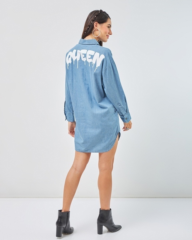 Shop Women's Blue Queen Typography Super Loose Fit Shirt Dress-Front